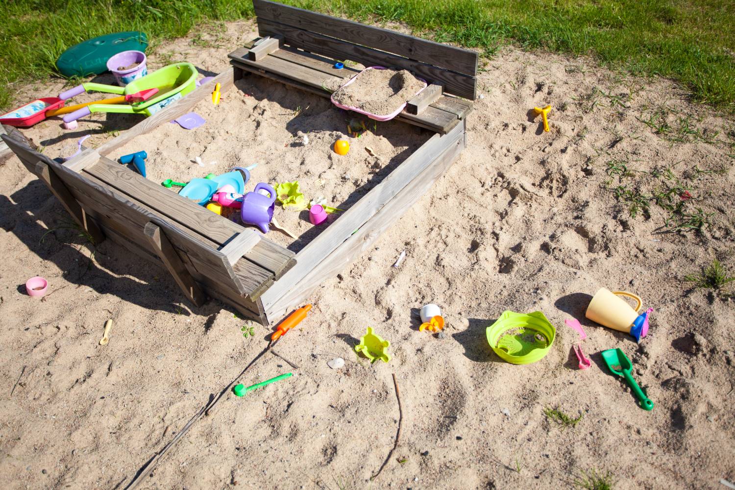 Sandkasten kaufen - Worauf muss man achten Beitragsbild